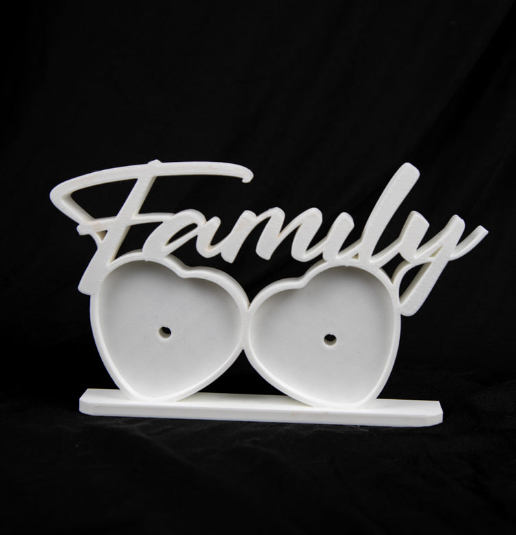 Family photomagnet frame with 2 slots for heart photomagnets
