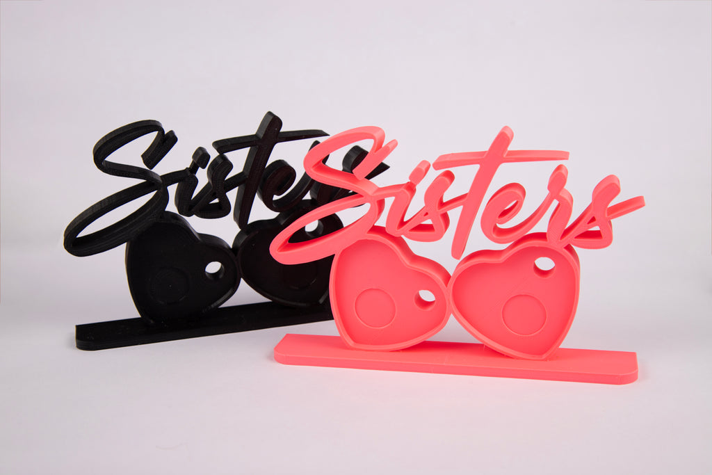Sisters photomagnet frame with 2 slots for heart-shaped magnets